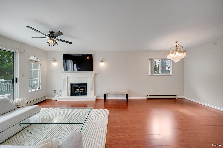 4021 Victoria Drive Vancouver, BC - 6