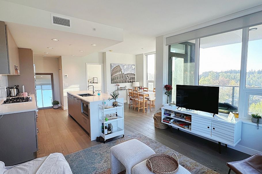 908 5410 Shortcut Road Vancouver, BC - 1