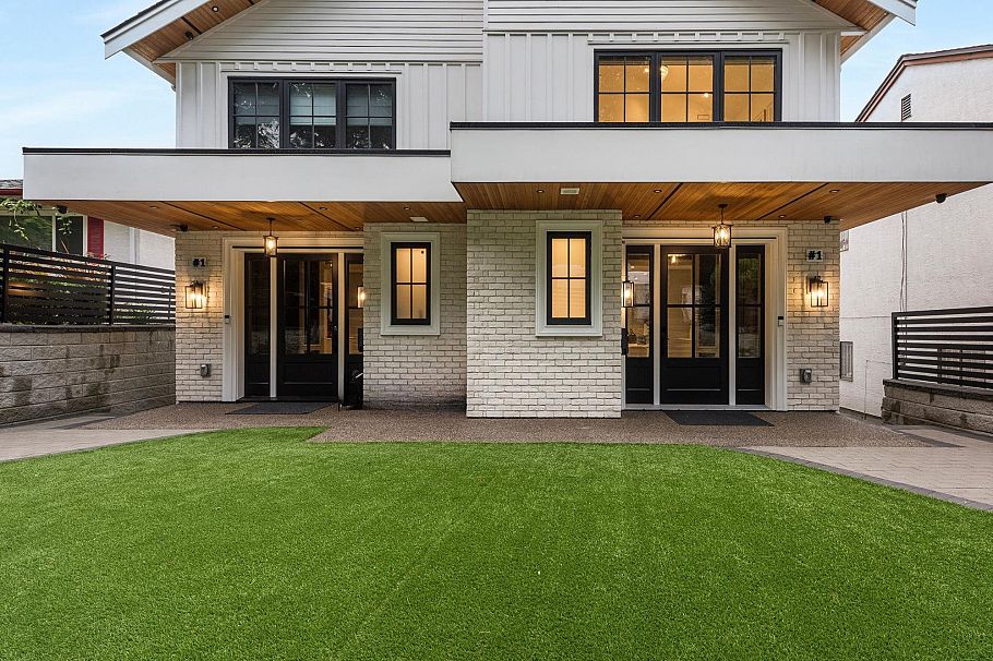 2173 Vanness Avenue Vancouver, BC - 2