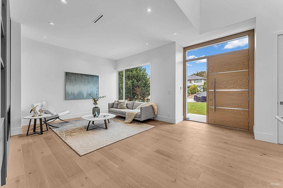 615 E 6th Street North Vancouver, BC - 4