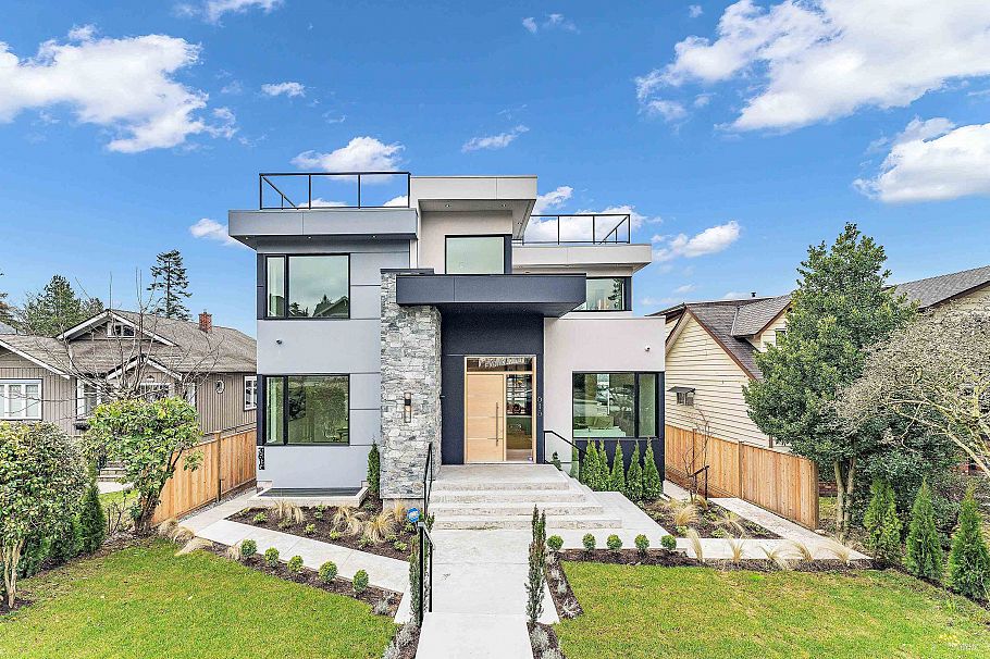 615 E 6th Street North Vancouver, BC - 40