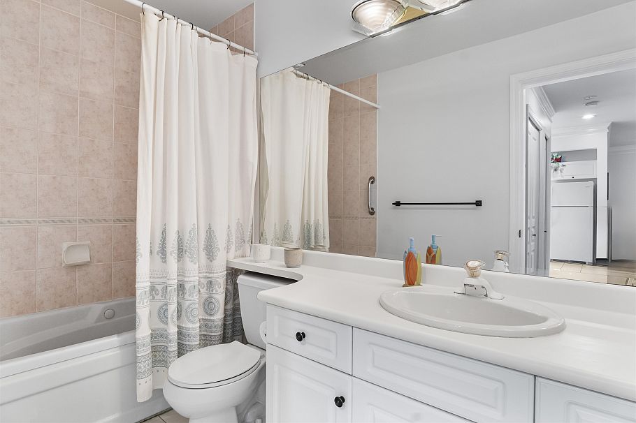 305 257 E Keith Road North Vancouver, BC - 19