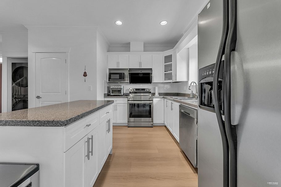 8436 Osler Street Vancouver, BC - 17