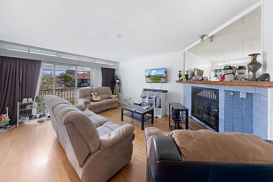 6777 Kerr Street Vancouver, BC - 4