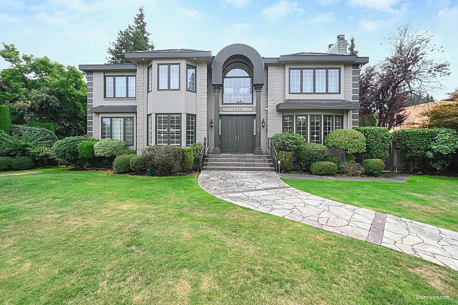 1368 Minto Crescent Vancouver, BC - 1
