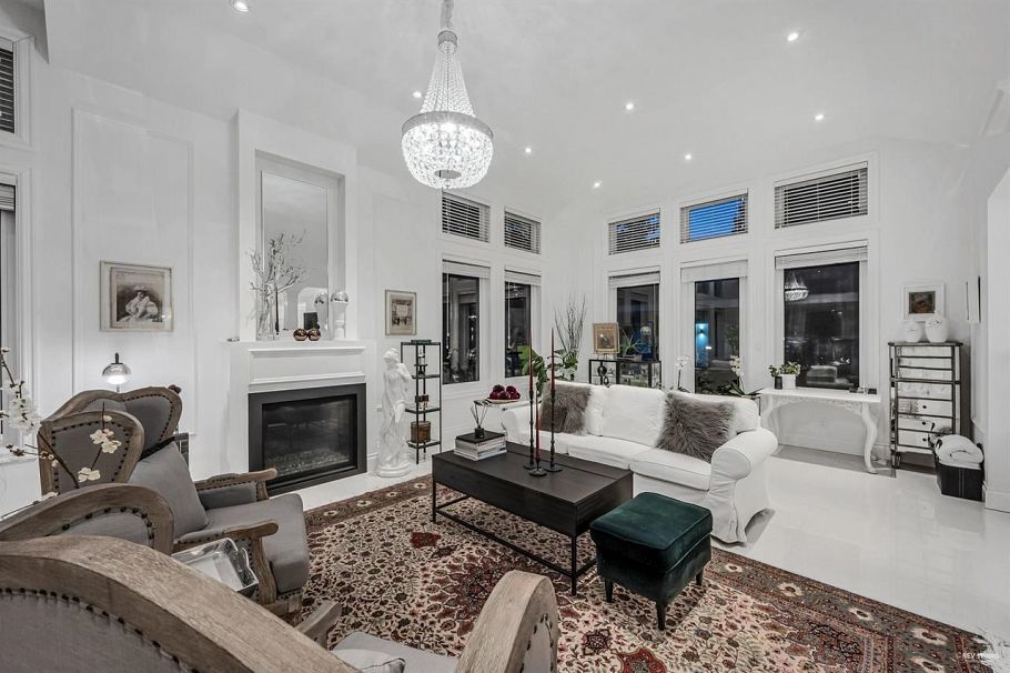 4511 Capilano Road North Vancouver, BC - 9