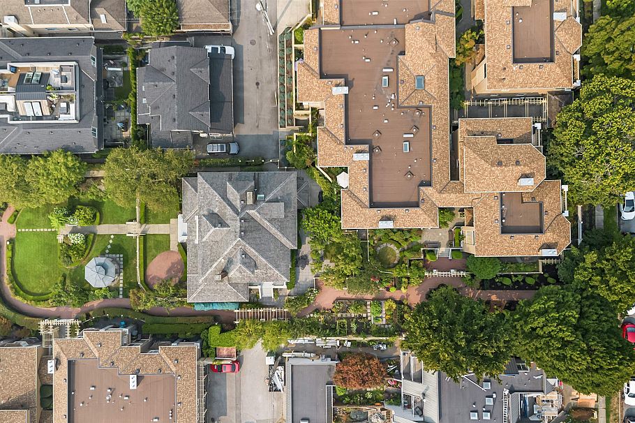 305 257 E Keith Road North Vancouver, BC - 33