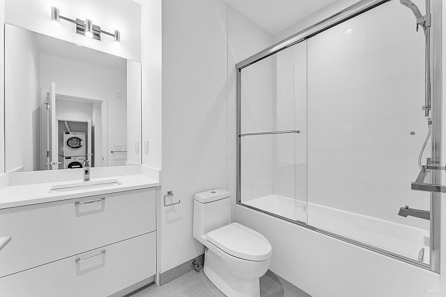 615 E 6th Street North Vancouver, BC - 28