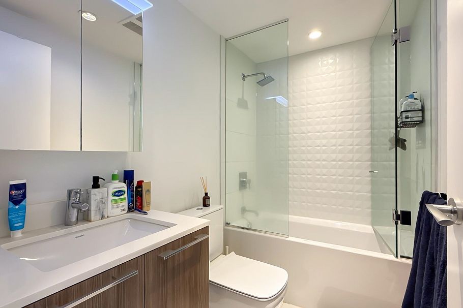 1112 2220 Kingsway Vancouver, BC - 14