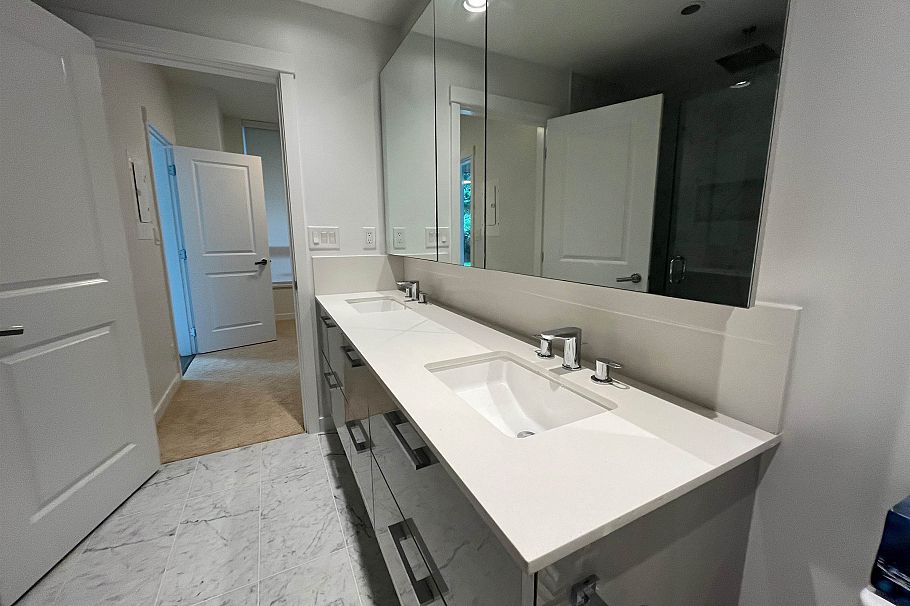 201 3533 Ross Drive Vancouver, BC - 15