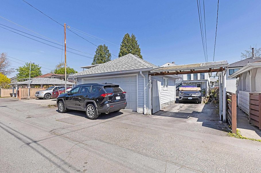 6777 Kerr Street Vancouver, BC - 28