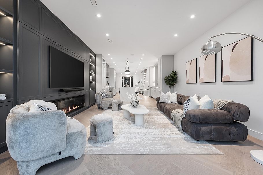 2173 Vanness Avenue Vancouver, BC - 11