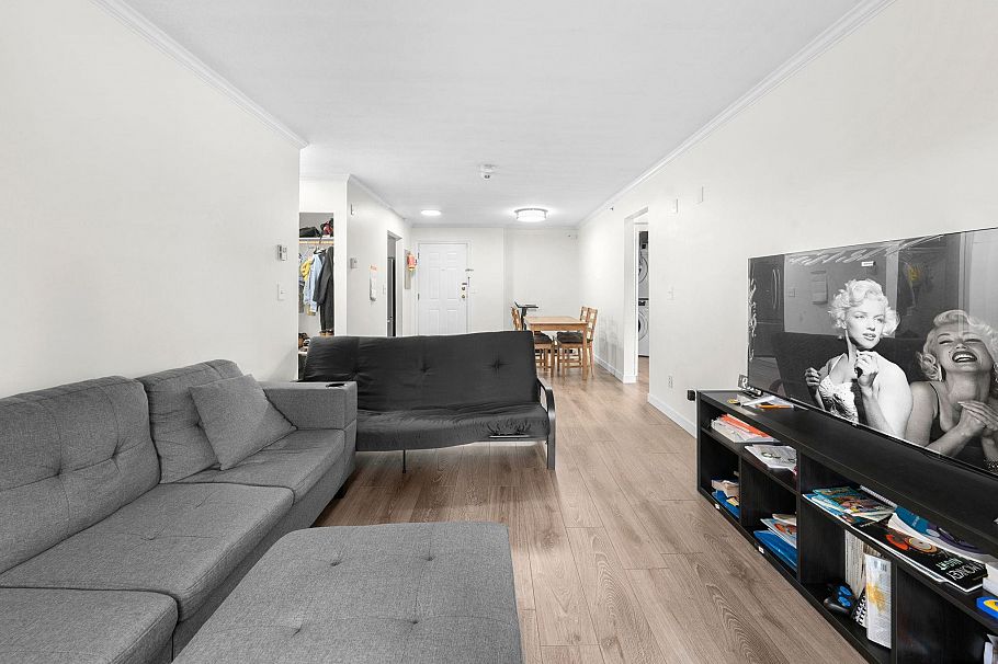 306 3624 Fraser Street Vancouver, BC - 31