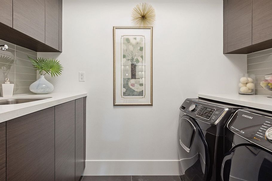 983 Tudor Avenue North Vancouver, BC - 32