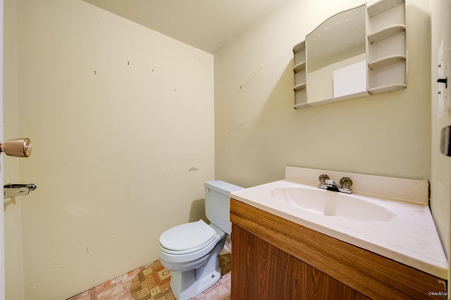 4021 Victoria Drive Vancouver, BC - 26