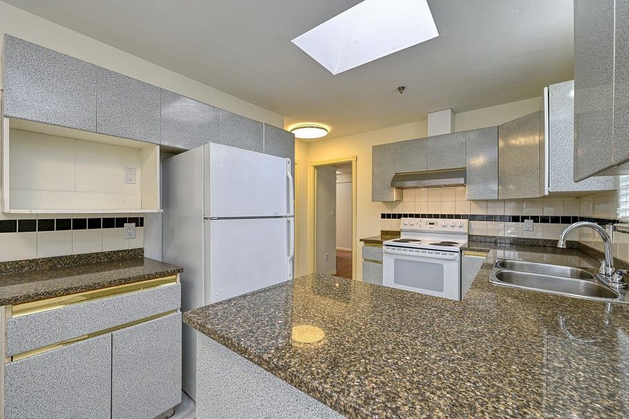 3315 Charles Street Vancouver, BC - 9