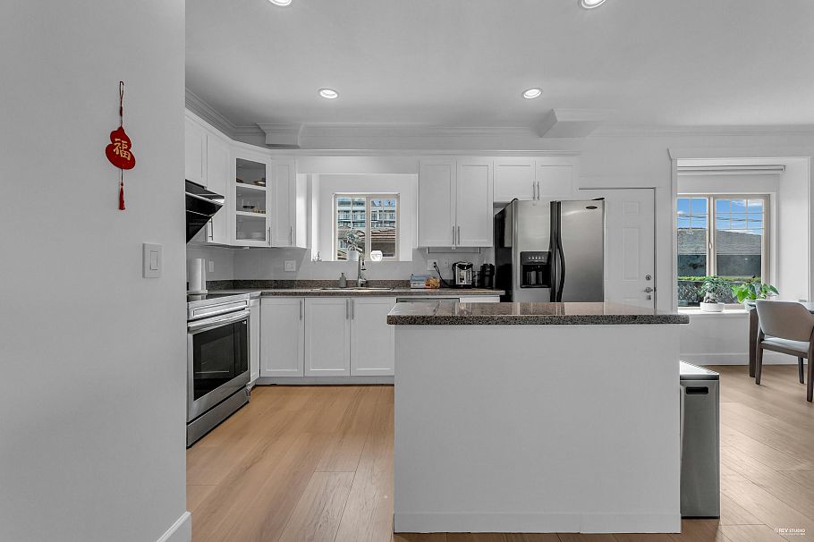 8436 Osler Street Vancouver, BC - 13