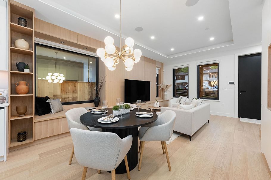 1 4895 Moss Street Vancouver, BC - 4