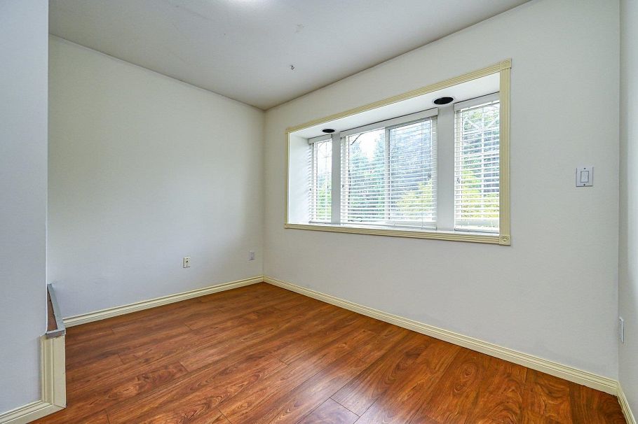 3315 Charles Street Vancouver, BC - 11