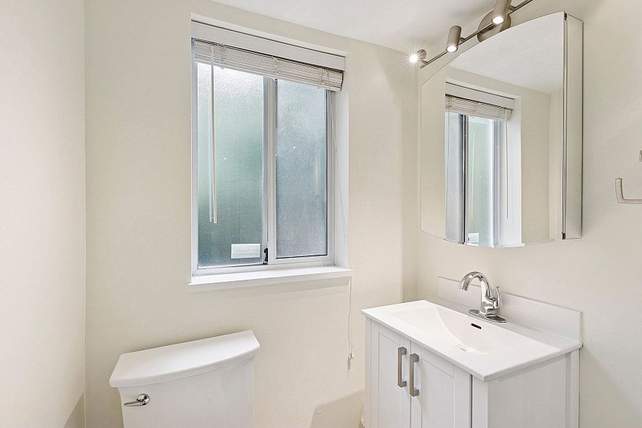 3379 Fieldstone Avenue Vancouver, BC - 26