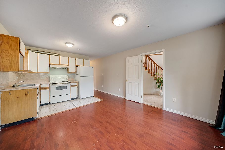 4021 Victoria Drive Vancouver, BC - 28