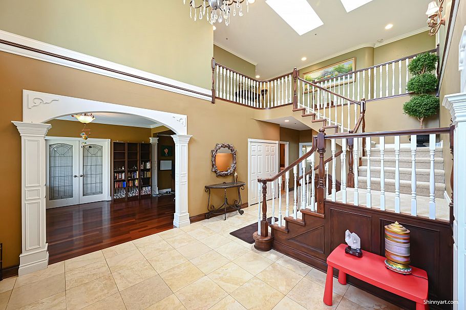 1368 Minto Crescent Vancouver, BC - 3