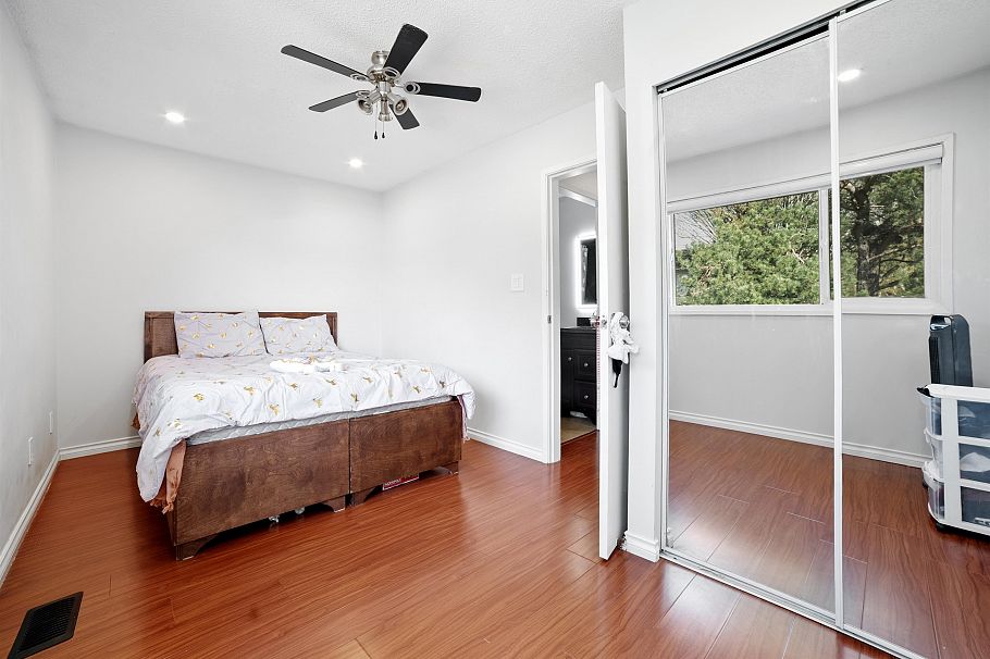 2 3558 E 49th Avenue Vancouver, BC - 11