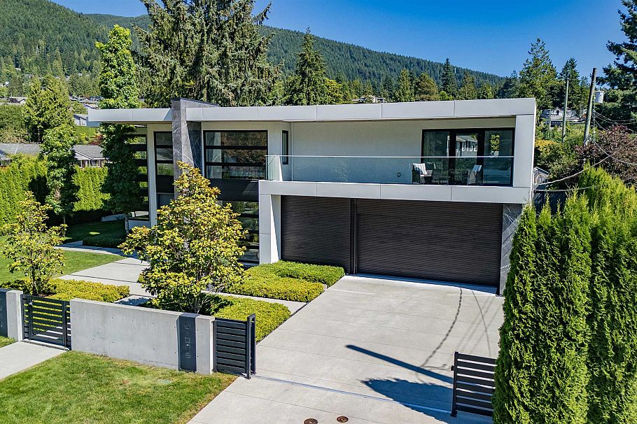 4262 Lions Avenue North Vancouver, BC - 37