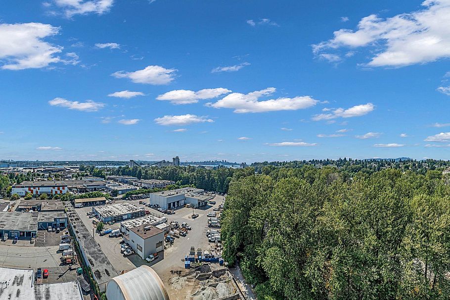 1406 1401 Hunter Street North Vancouver, BC - 25