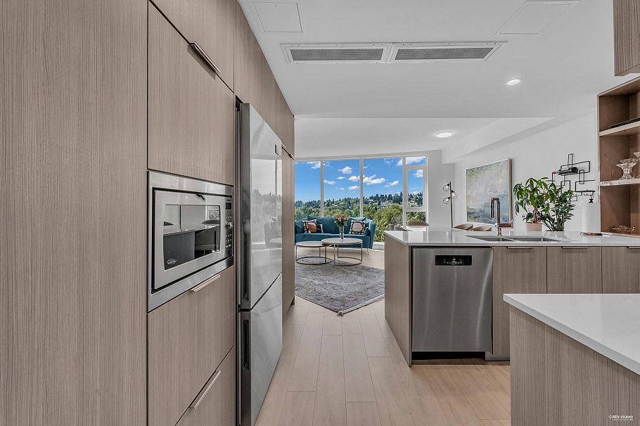 1406 1401 Hunter Street North Vancouver, BC - 10