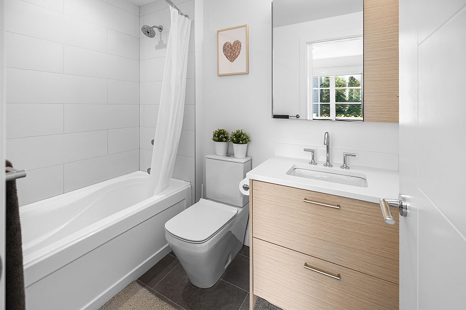 6 1133 Ridgewood Drive North Vancouver, BC - 14