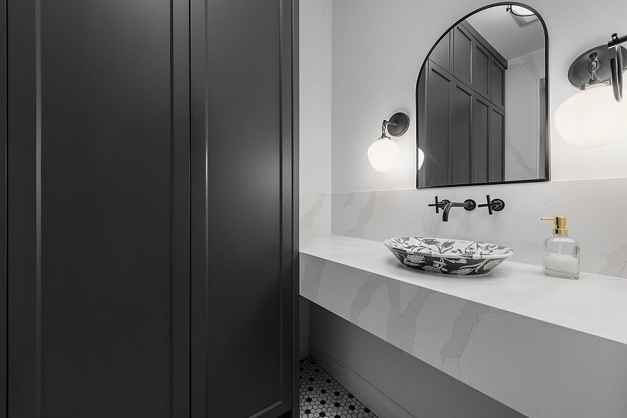 2173 Vanness Avenue Vancouver, BC - 16