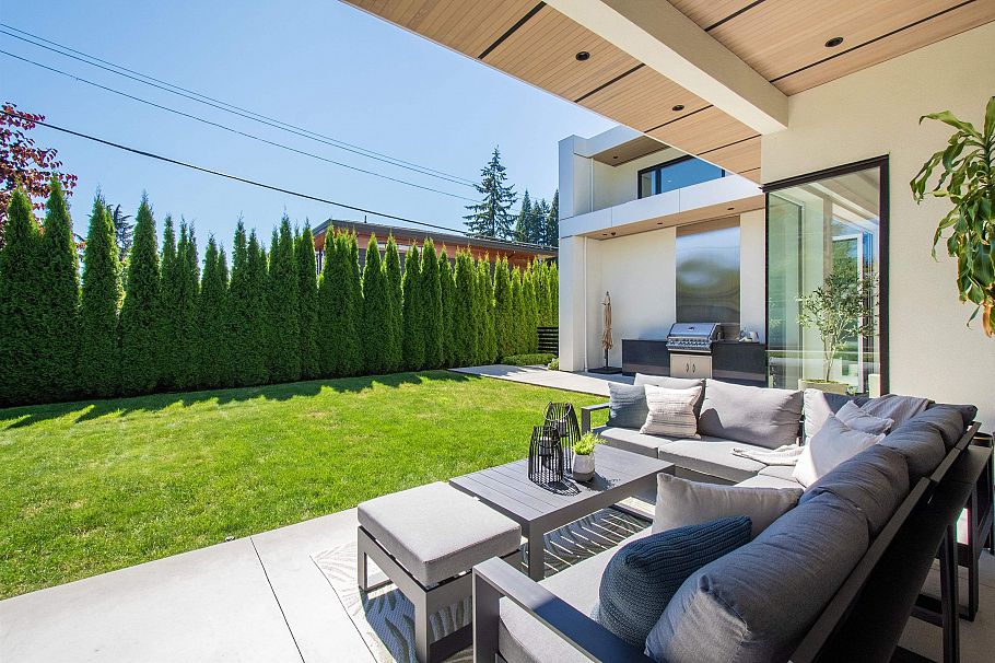 4262 Lions Avenue North Vancouver, BC - 10