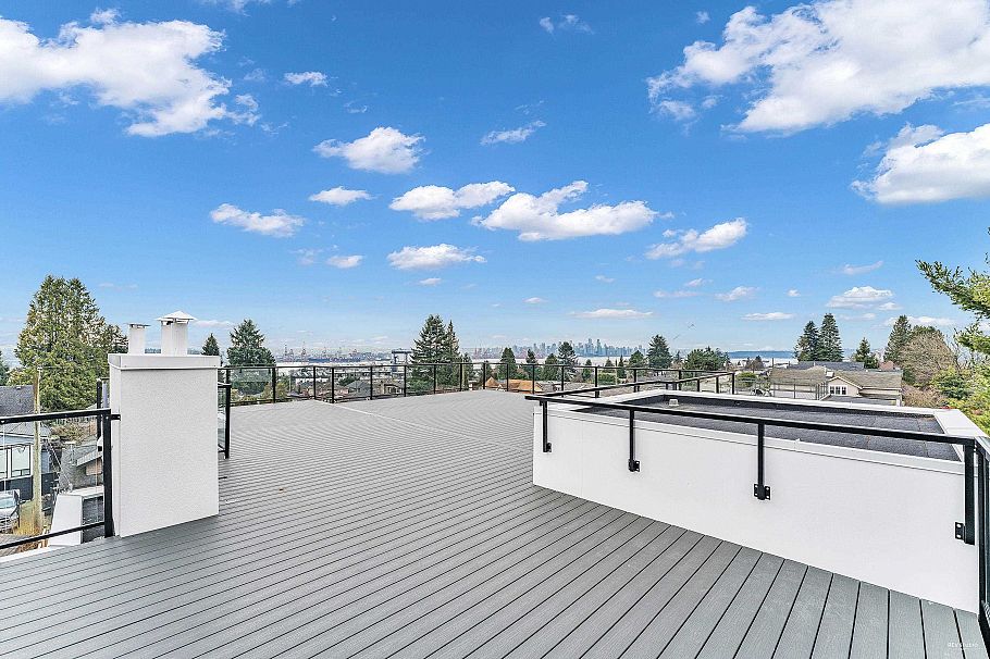 615 E 6th Street North Vancouver, BC - 25