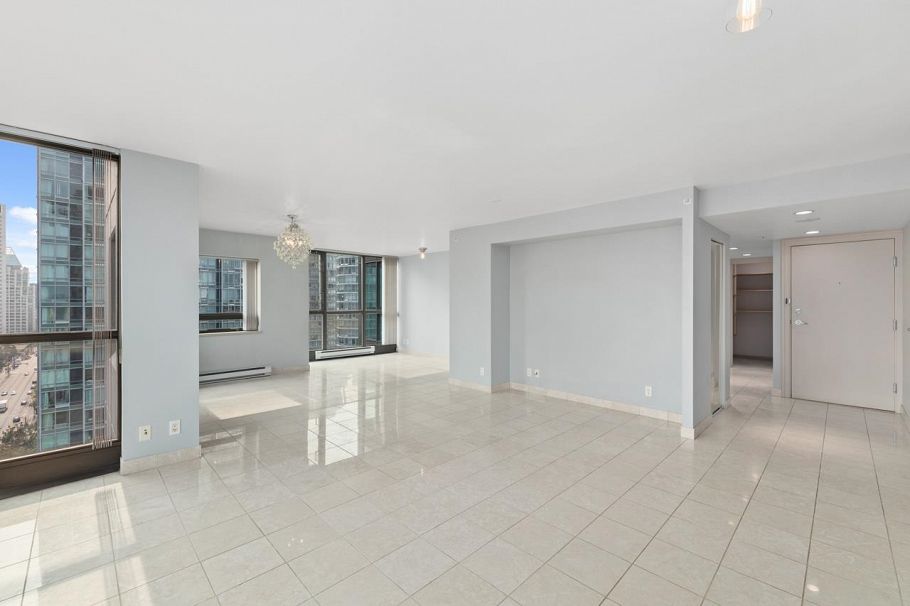 2202 1331 Alberni Street Vancouver, BC - 6