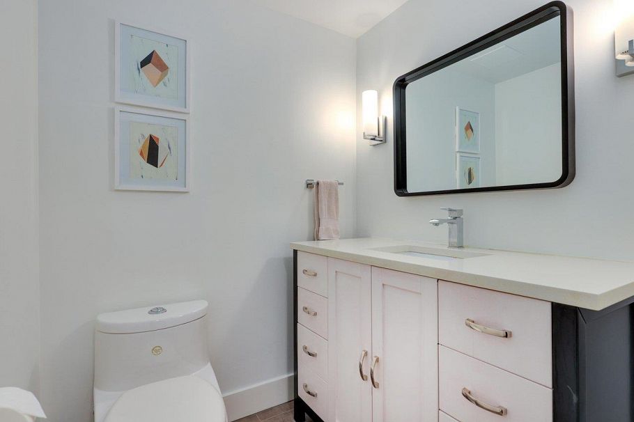 102 1266 W 13th Avenue Vancouver, BC - 16