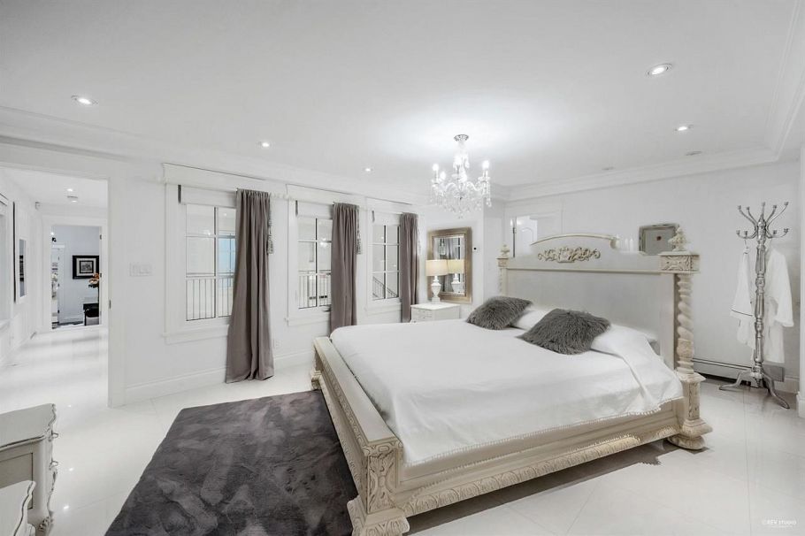 4511 Capilano Road North Vancouver, BC - 27