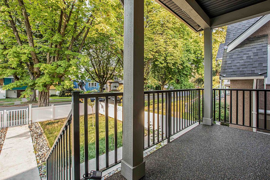 3336 W 14th Avenue Vancouver, BC - 8