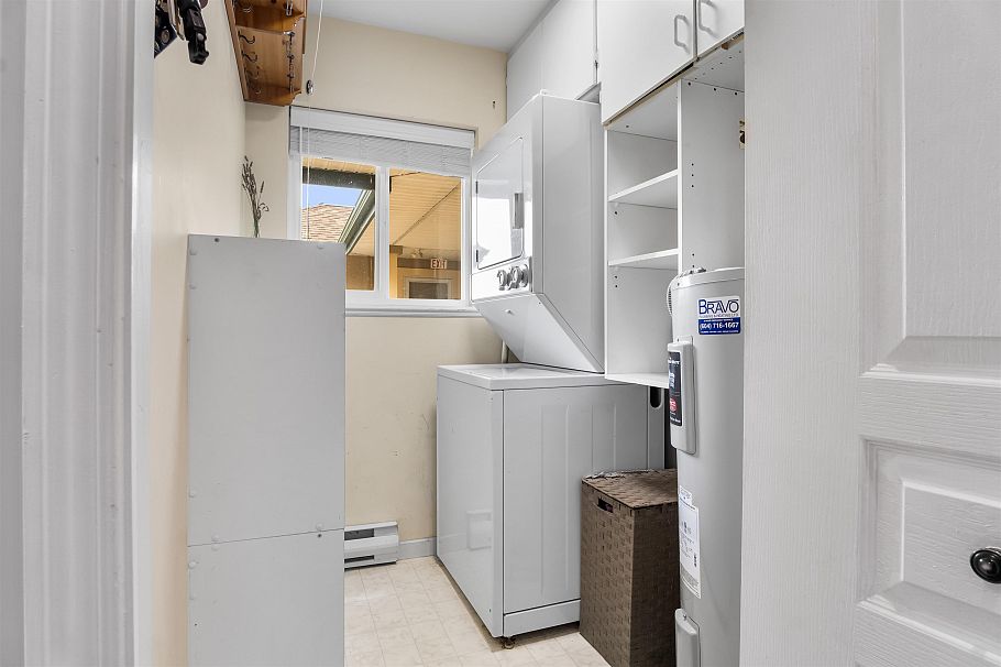 305 257 E Keith Road North Vancouver, BC - 20