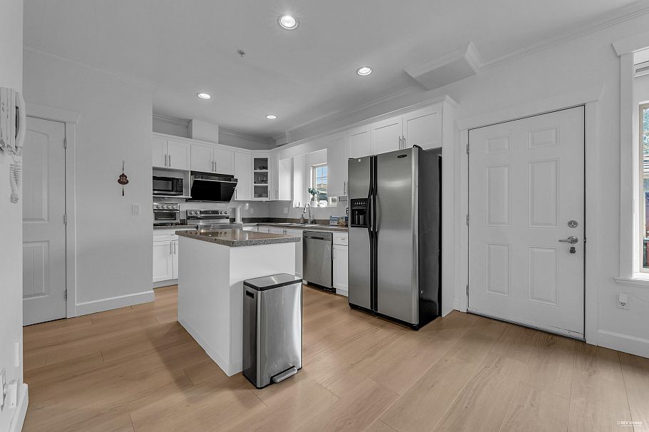 8436 Osler Street Vancouver, BC - 18