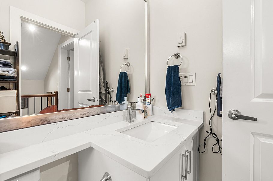 6229 St. Catherines Street Vancouver, BC - 36