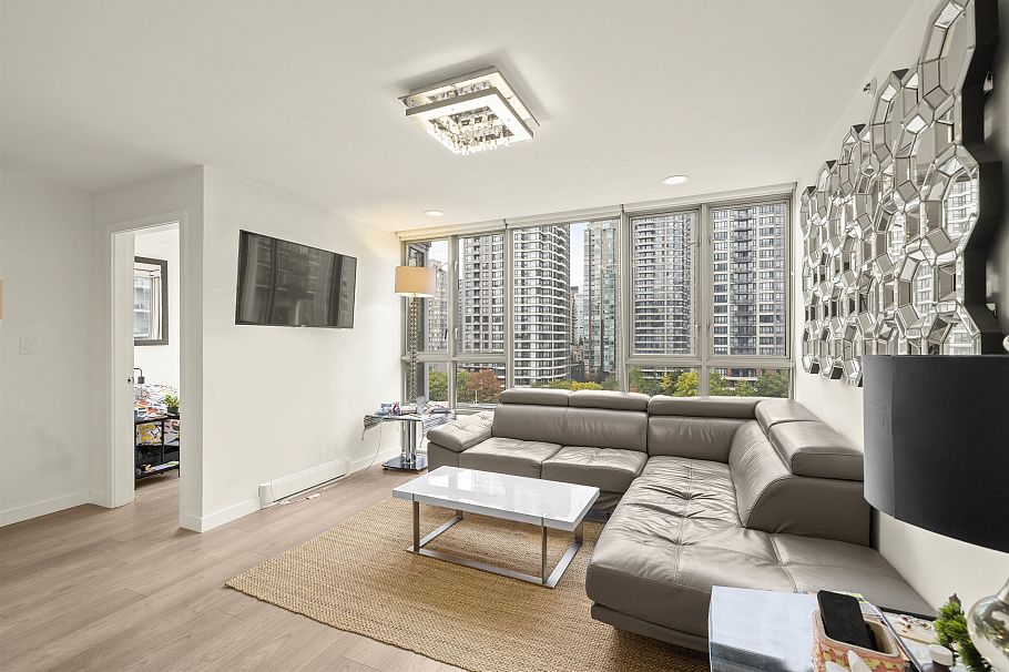 1205 930 Cambie Street Vancouver, BC - 2