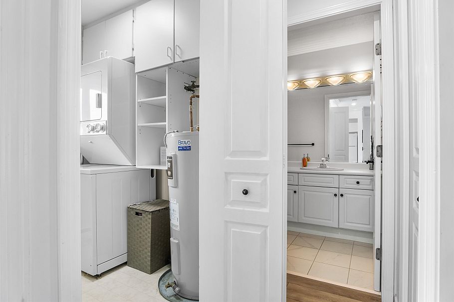 305 257 E Keith Road North Vancouver, BC - 21