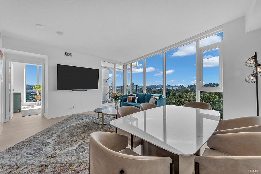 1406 1401 Hunter Street North Vancouver, BC - 1