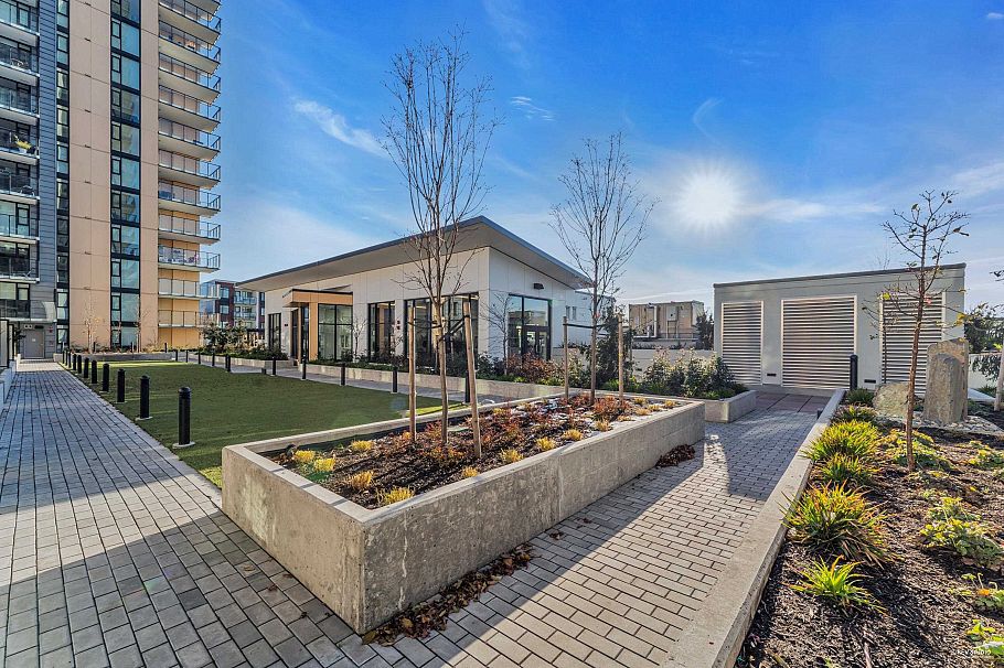 1406 1401 Hunter Street North Vancouver, BC - 33