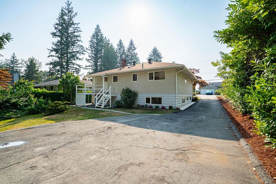 1302 Lennox Street North Vancouver, BC - 7