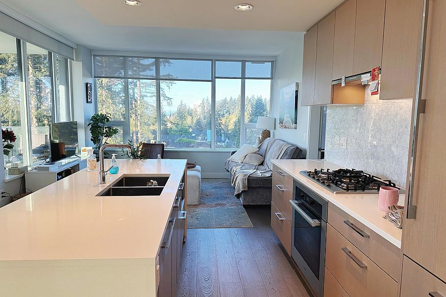 908 5410 Shortcut Road Vancouver, BC - 4