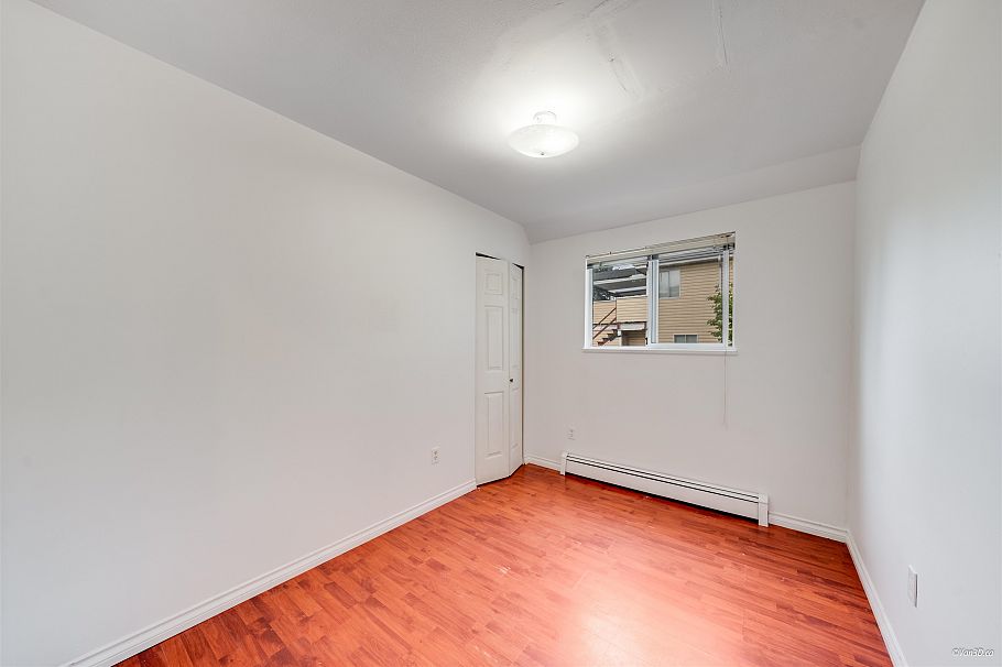 4021 Victoria Drive Vancouver, BC - 32