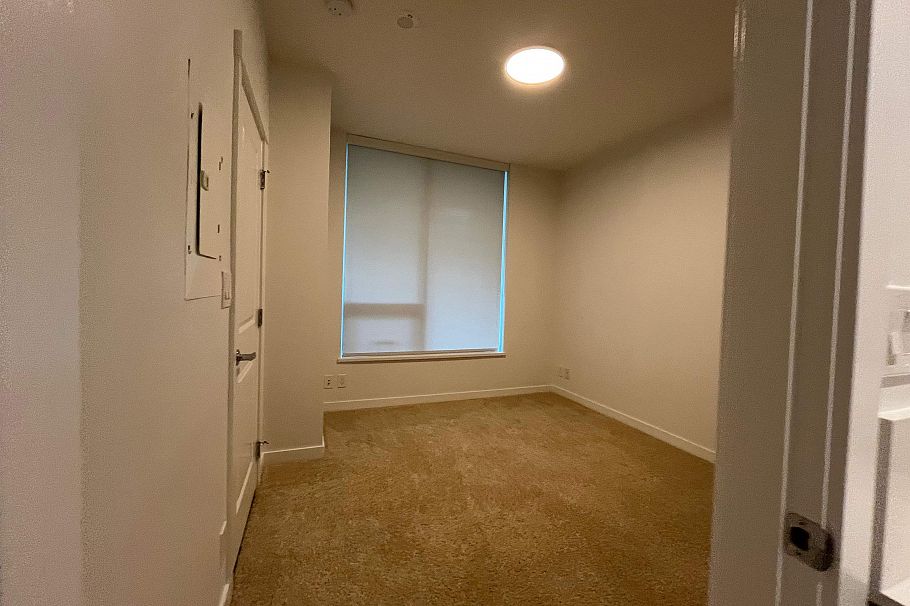 201 3533 Ross Drive Vancouver, BC - 11