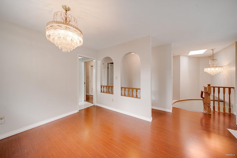 4021 Victoria Drive Vancouver, BC - 11